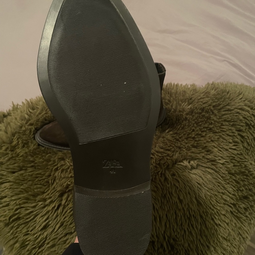 Brand New Zara Dark Brown Leather Boots